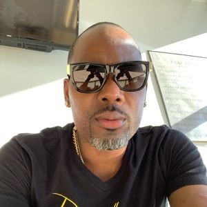 Meet your Posher, Clinton